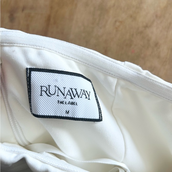 Runaway The Label Carmen Mini Halter Dress Ivory Cream Medium - Picture 3 of 7